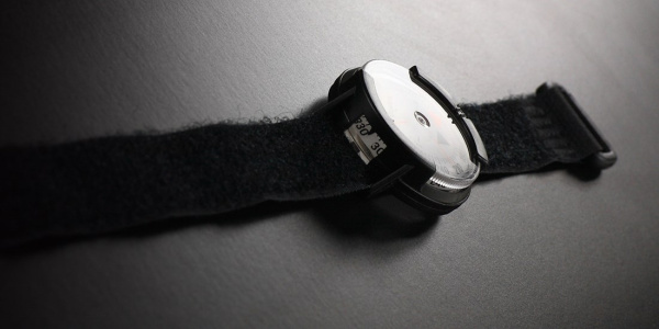 Компас Suunto M-9/Black/Black/NH на ремешке с застежкой-липучкой SS004403001 от прозводителя Suunto 