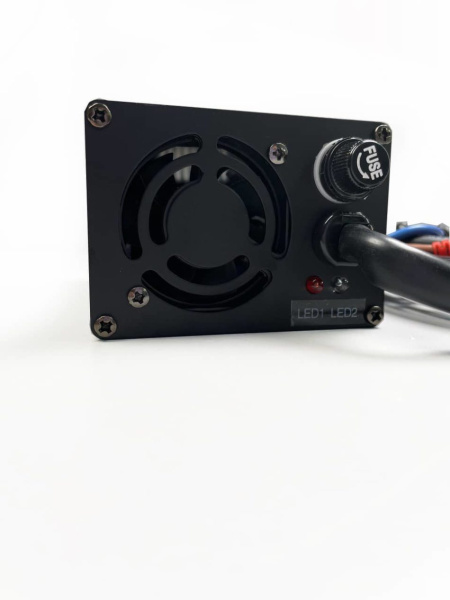 Зарядное устройство LiFePO4 12V 30A Titanat ZU-LFP-12-30 от прозводителя Titanat